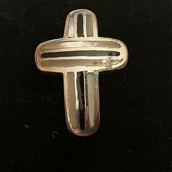 STERLING SILVER MATHER OF PEARL INLAID CROSS​​ - Picture 1 of 8